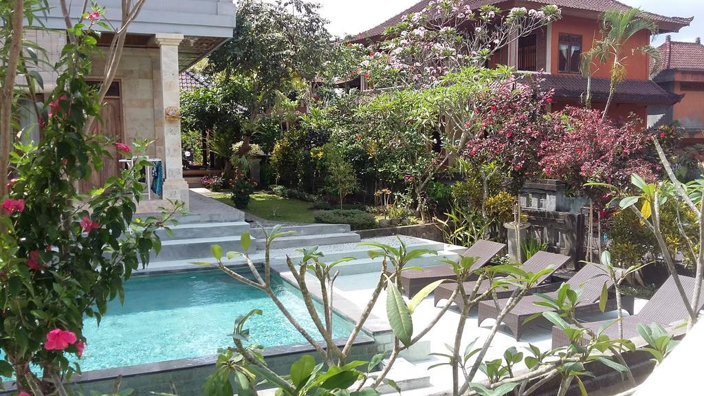 Kartika Bungalows Ubud  Exterior photo