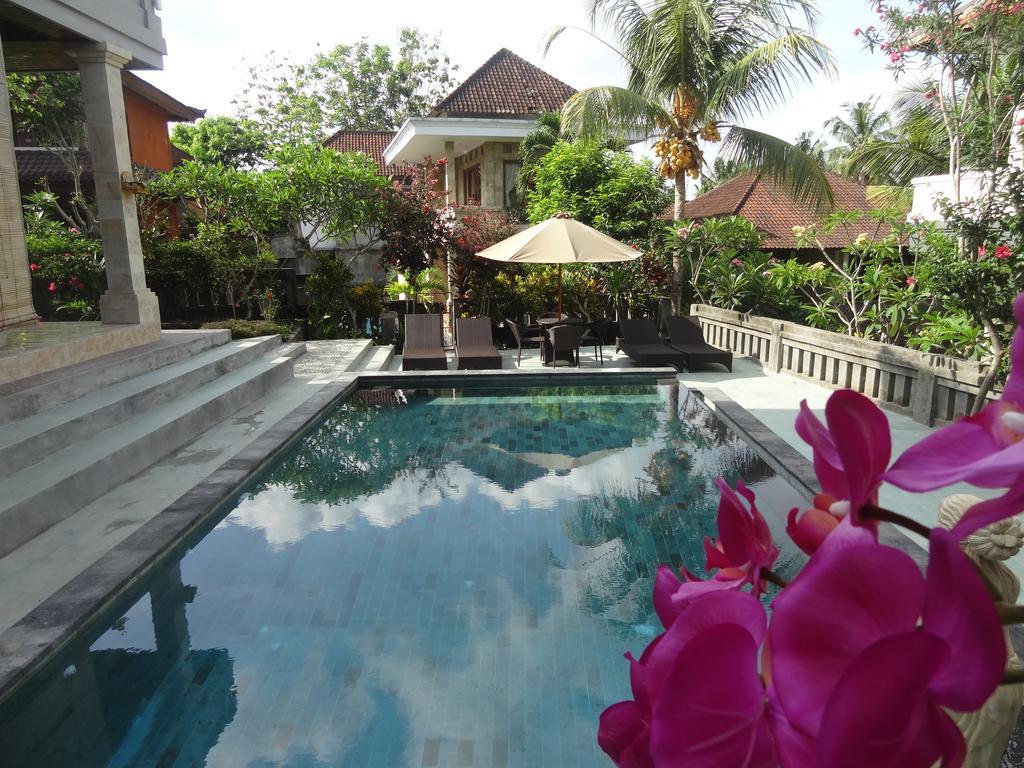 Kartika Bungalows Ubud  Exterior photo