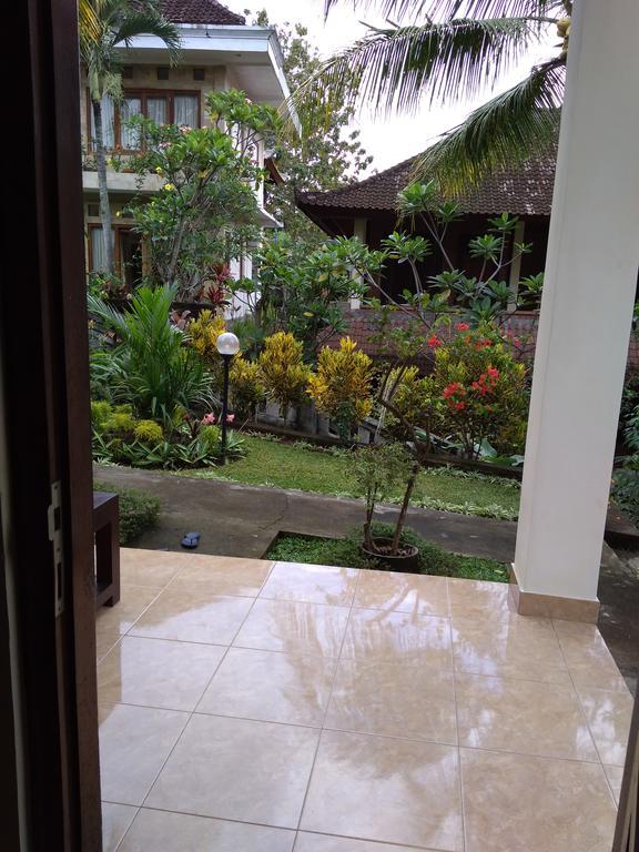 Kartika Bungalows Ubud  Exterior photo