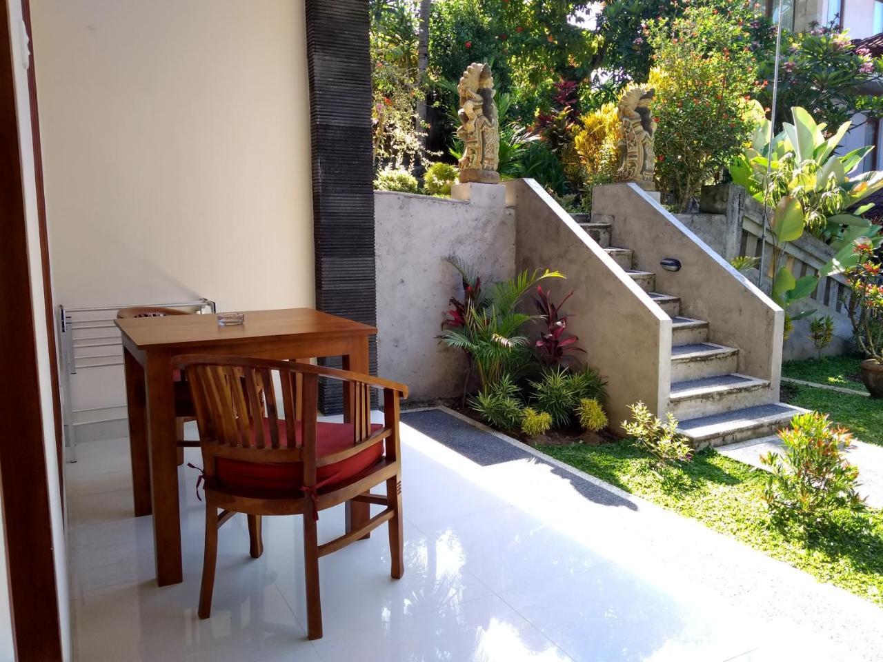Kartika Bungalows Ubud  Exterior photo