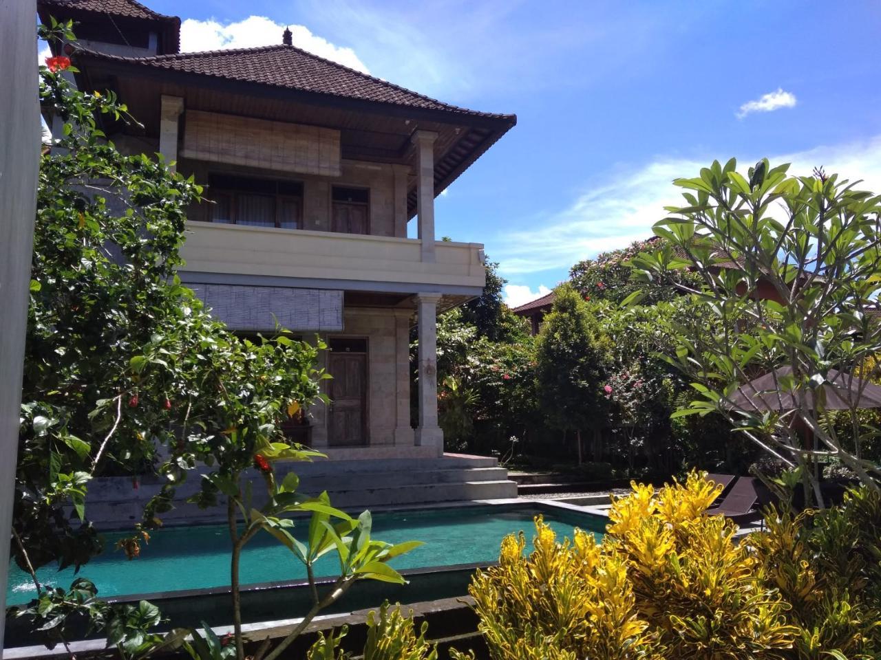 Kartika Bungalows Ubud  Exterior photo